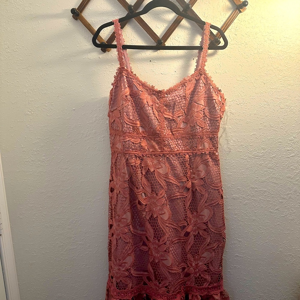 New York & Company dress that is a size large (L). It is a sheath dress